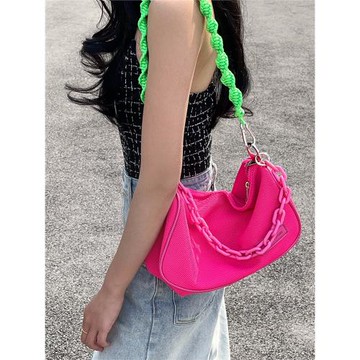 包包女斜挎包2025新款高級質感腋下包休閑百搭亞克力鏈條單肩包潮