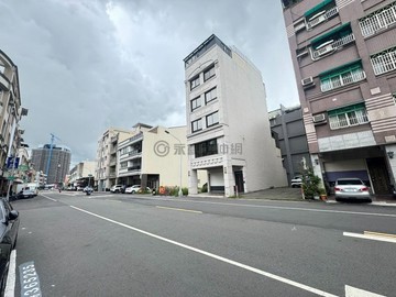 左營高鐵站旁方正面寬12米企業建地｜高雄市左營區福山段