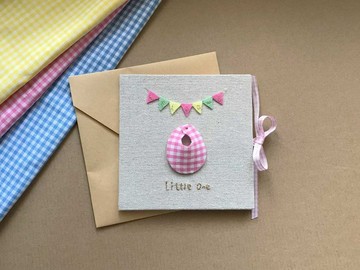 小小圍兜的祝福|手工卡|生日卡|Handmade Baby card 粉紅色2.0