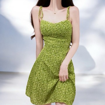 【ʟɪᴏɴɴ現貨】韓系氣質綠色碎花吊帶洋裝 嬌小洋裝 夏天洋裝 約會洋裝 洋裝 生日洋裝 公主洋裝 度假洋裝 宴會洋裝