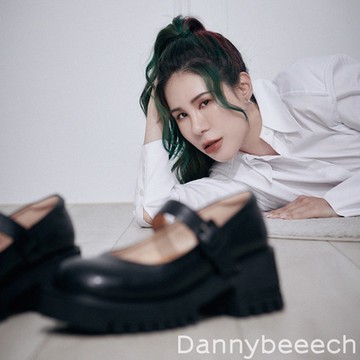 ANNSTAR 丹妮婊姐聯名-法式娃娃經典內鬆緊帶厚底瑪莉珍鞋 -黑(版型偏小)