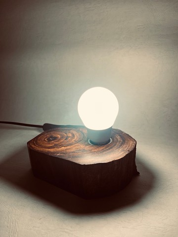 神說要有光(黃檀木小夜燈)