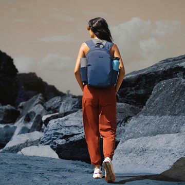 【TRAVELON】摺疊收納後背包(海軍藍) | 雙肩背包 旅行收納包