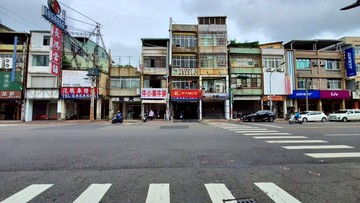 臨左營大路上|商四用地透天店面｜高雄市左營區左營大路