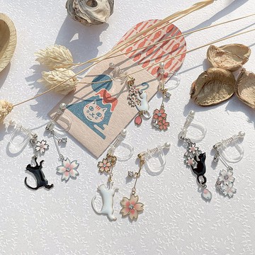 【客製化禮物】【日本製】櫻花貓 樹脂耳針可改夾