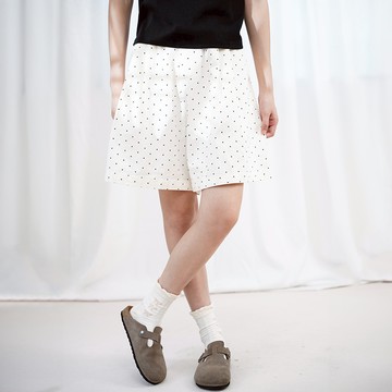 百搭打褶波點短褲725303