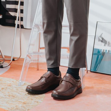 【率性百搭】MIT舒適休閒鞋。真皮。雅痞咖5169