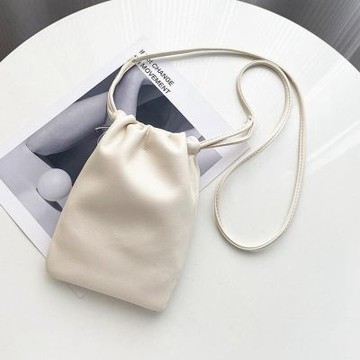 MoonDy 包包 手機包 軟皮包包 女包包 可愛包包 小水桶包 小福袋 斜背水桶包 抽繩