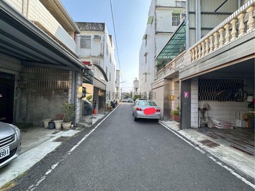 岡山高醫捷運站/大地坪美車墅｜高雄市岡山區和平路