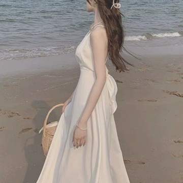 🌻爆款直降價🌻 連衣裙女 度假 長裙  露後背蝴蝶結吊帶白色連衣裙仙女夏季甜辣妹緞面海邊度假沙灘裙子