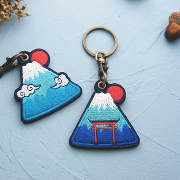 富士山 雪見日出系列 刺繡吊飾 可客製化 鑰匙圈