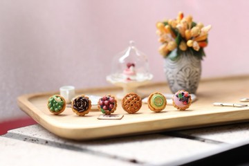 袖珍法式塔派耳環 Miniature French Tart Earring