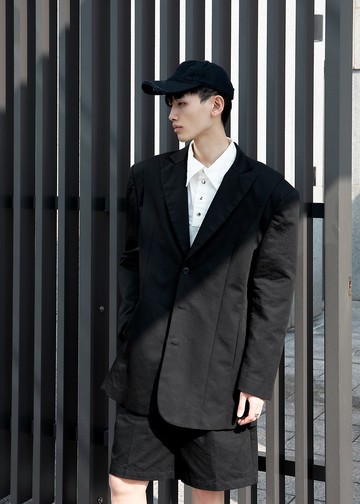 寬肩劍領西裝外套