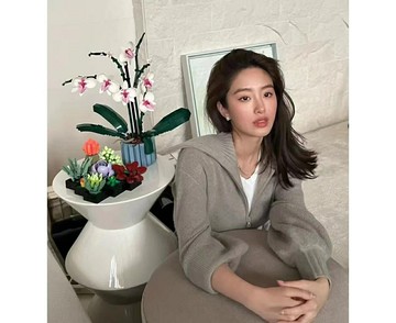 樂gao同款永生花繫列，這次全部配齊了，一組多肉、一組花束、一組蘭花，各有各的浪漫，各有各的美，生活的儀式感一定要有。