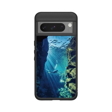 Pixel 8 Pro SolidSuit 黑 - Ocean Collection: Let's Sea 海洋系列：一路向海 - 潛行者（史費拉大裂縫）