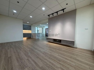 ‼️崇大整新宅‼️絕無僅有‼️高樓採光三房＋平車｜屏東縣屏東市華盛街