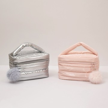 【R.FUN SHOP】條紋雲朵上掀手提萬用包 上掀手提包 萬用包 分層 雲朵包 質感 毛球 時尚 RB024