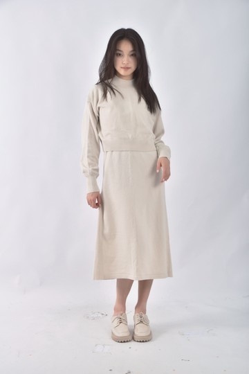 (S) gu兩件式杏色洋裝