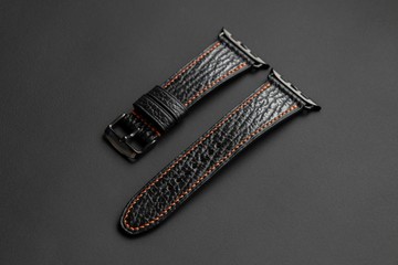 Apple Watch 黑色鯊魚皮錶帶 (MTO)
