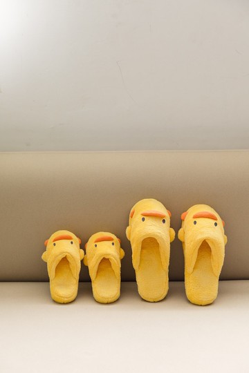 PiyoPiyo 黃色小鴨 萌鴨毛絨手工拖鞋