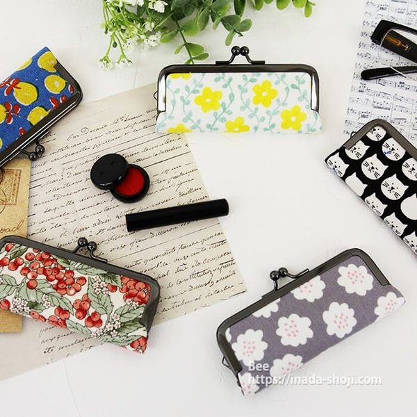 がま口印鑑ケース 小豆 Azuki 朱肉付き はんこケース はんこ入れ 日本製 おしゃれ 花柄 かわいい フラワー柄 印鑑入 印鑑収納 携帯用 判子 ケース レディース 通販 Lineポイント最大get Lineショッピング