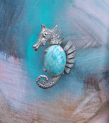 Vintage Jewelry 西洋古董飾品 銀色調 小巧 可愛海馬 別針