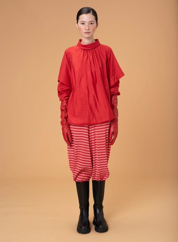 UUIN_紅絲綿立領細褶上衣