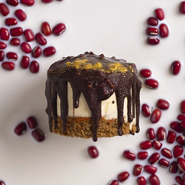 ★紅豆麻吉脆皮提拉米蘇(9入/盒)★鬆軟蛋糕搭配上Q彈的麻糬內餡，登場的主角「紅豆」帶領著麻糬x巧克力，讓你一入口就能感受到與眾不同的風味口感【野餐派對甜點 / 下午茶 / 彌月蛋糕 / 伴手禮】【樂樂甜點】