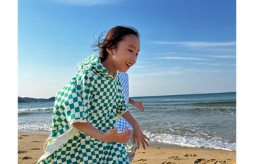 韓國 H.ey Kids沙灘連帽衣 綠色