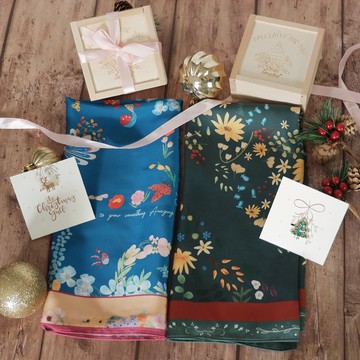 【聖誕飾品】 聖誕絲巾+聖誕樹絲巾扣 |  聖誕木盒包裝送聖誕包裝