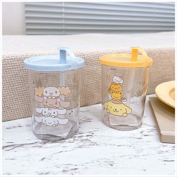 天藍小舖-三麗鷗疊疊樂塑膠吸管杯-共2色-$69【A11115104】
