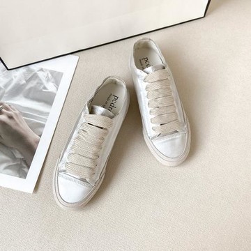 西班牙小眾綢緞鞋小白鞋女春夏2025女鞋真絲板鞋平底臟臟鞋一腳蹬