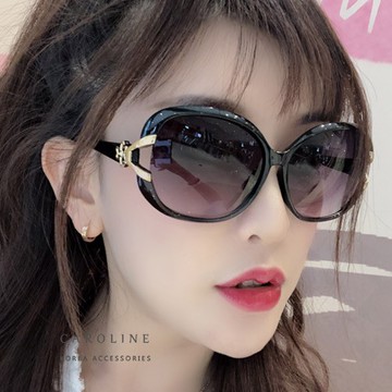 3色 年度最新網紅款潮流百搭抗UV時尚太陽眼鏡 72110