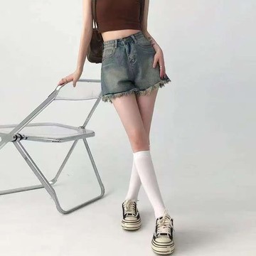 大碼設計感毛邊牛仔短褲女夏季薄款高腰辣妹a字外穿闊腿熱褲子潮