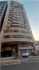 金獅湖景觀四房平車｜高雄市三民區鼎新路