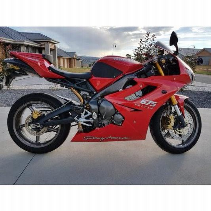 TRIUMPH DAYTONA 675 06-12年 カーボンフレームカバーセット