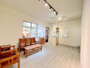 潭子車站大面寬孝親美透天｜台中市潭子區福潭路