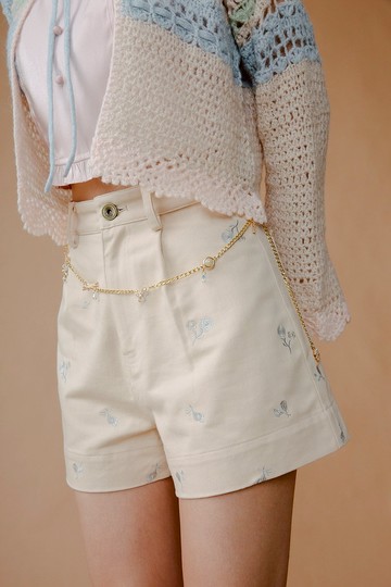 小花刺繡牛仔短褲