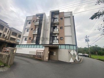 羅東西安公園社區型雙衛浴開窗平面車位華廈｜宜蘭縣羅東鎮西安街