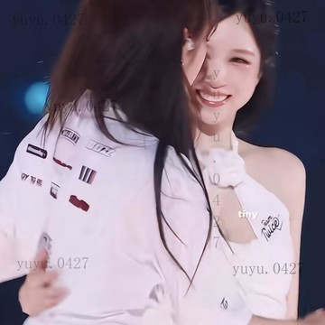 🌸周邊上新✨TWICE兔新國立 團隊周邊T恤 娜璉子瑜全員上身 同款明星短袖 應援服 送閨蜜朋友驚喜生日禮物