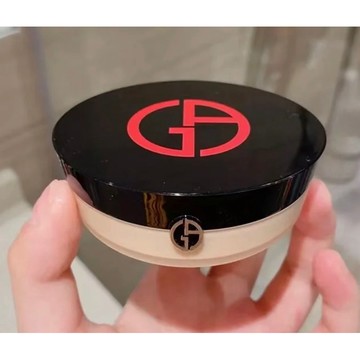 Giorgio Armani 全新 超持妝絲絨控油蜜粉餅《小乖小舖》GA 粉餅