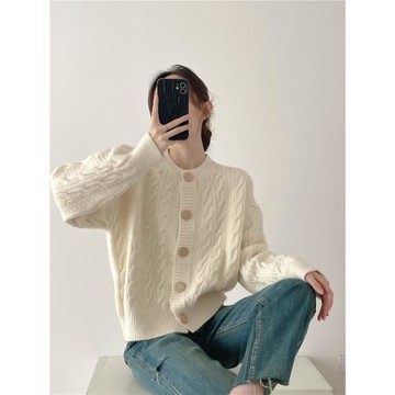 悅織雅 杏色設計感單排扣麻花扭繩長袖毛衣針織外套秋冬百搭上衣