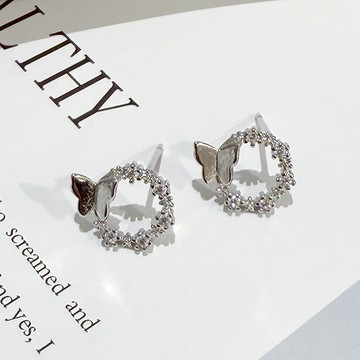 G&G鑲鑽鏤空花圈(針式)