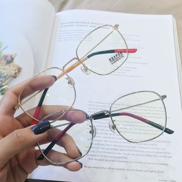 小紅書潮明星同款防藍光眼鏡小框方形紅綠腿開球配近視超輕平光鏡