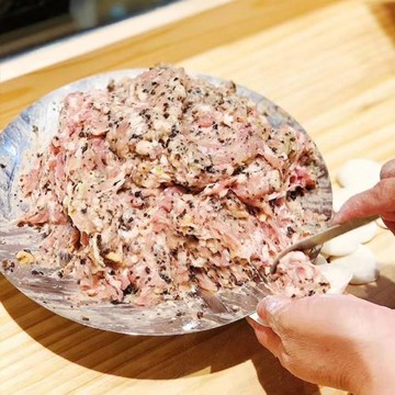 同款不銹鋼餡盆拌餃子餡用的盆餡碟圓形專用盆盤廚房餡盤