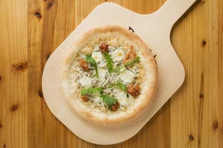 手作り極上冷凍ピザ「福良湾の釜揚げしらすと梅肉PIZZA」３枚セット