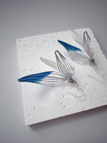 人魚舞會 藍 魚尾垂墜式樹脂耳環