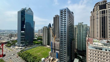 七期富宇東方之冠高樓B2三車位｜台中市西屯區市政路