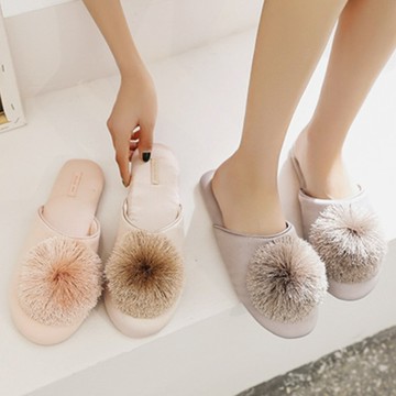 毛毛流蘇球室內居家拖鞋 36-39｜SiOHER熹歐禾