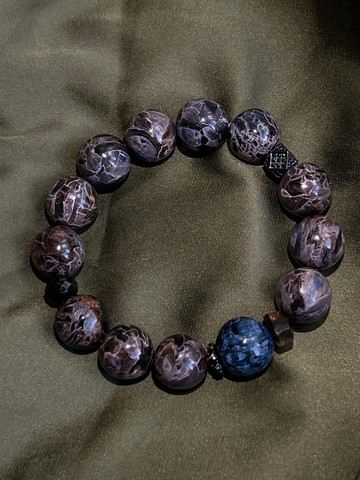 彼得石 特別色系古銅龍鱗能量手串 強火彩彼德石